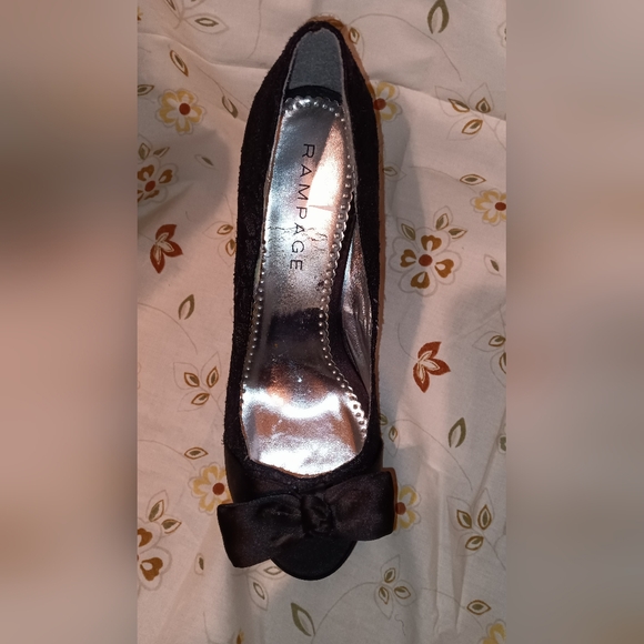 Rampage Heels - Picture 5 of 6